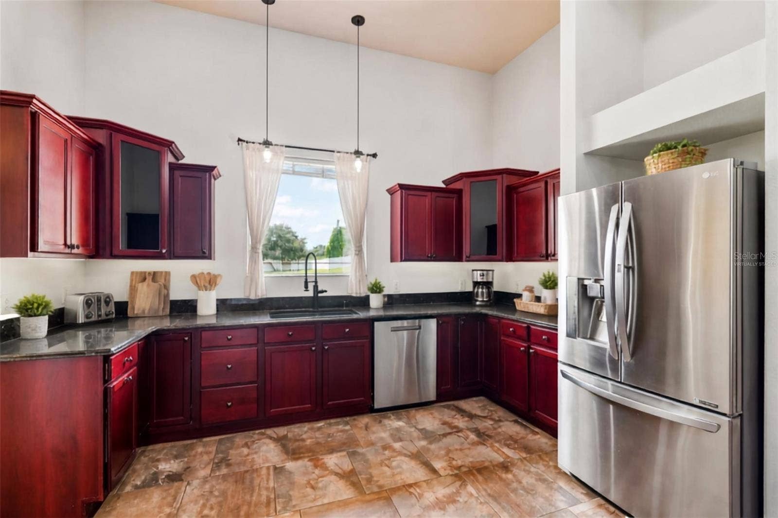 1113 MYRTLE BREEZES CT, Fruitland Park, FL 34731 Virtually staged Kitchen