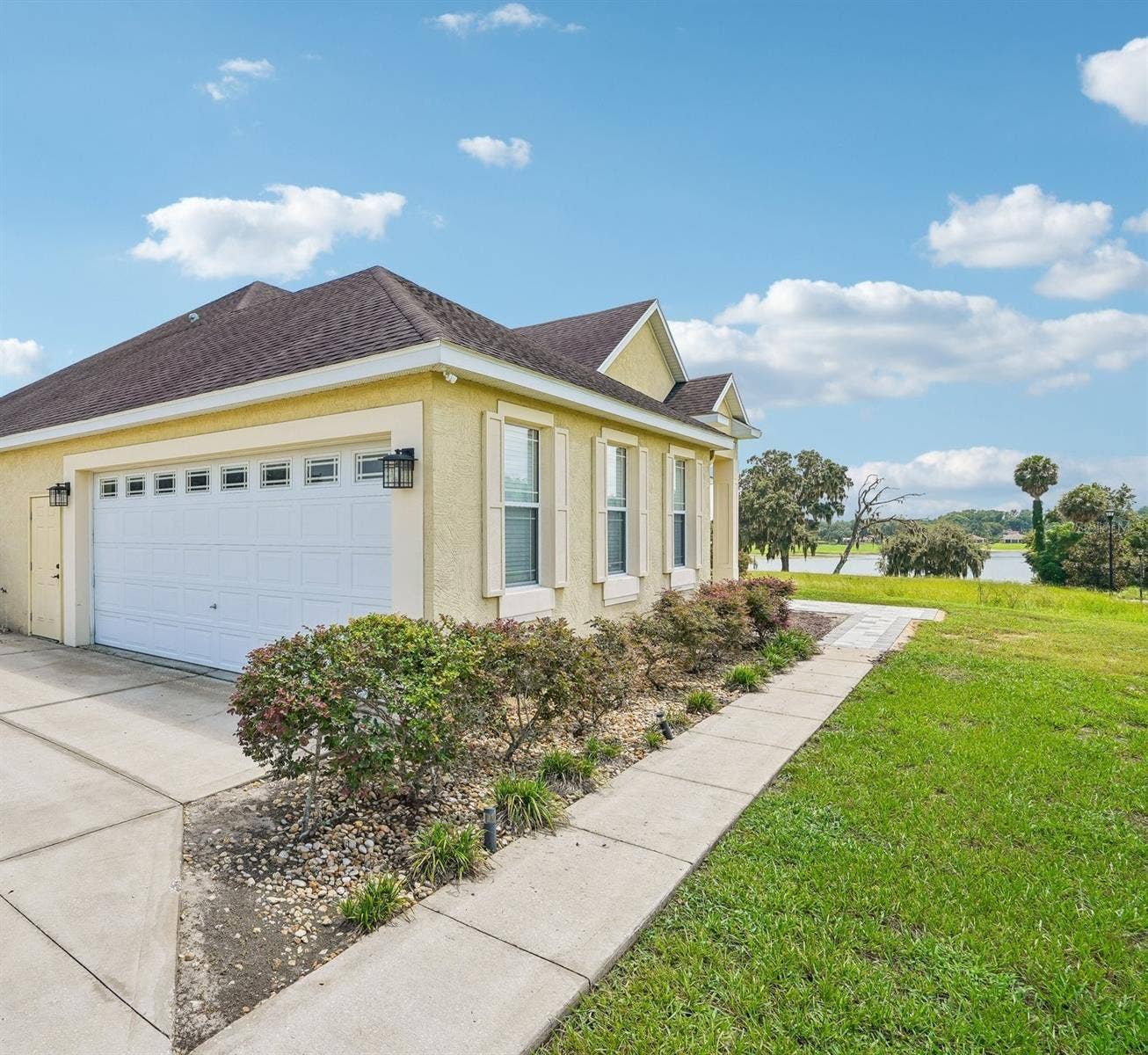 1113 MYRTLE BREEZES CT, Fruitland Park, FL 34731 1113 MYRTLE BREEZES CT, Fruitland Park, FL 34731