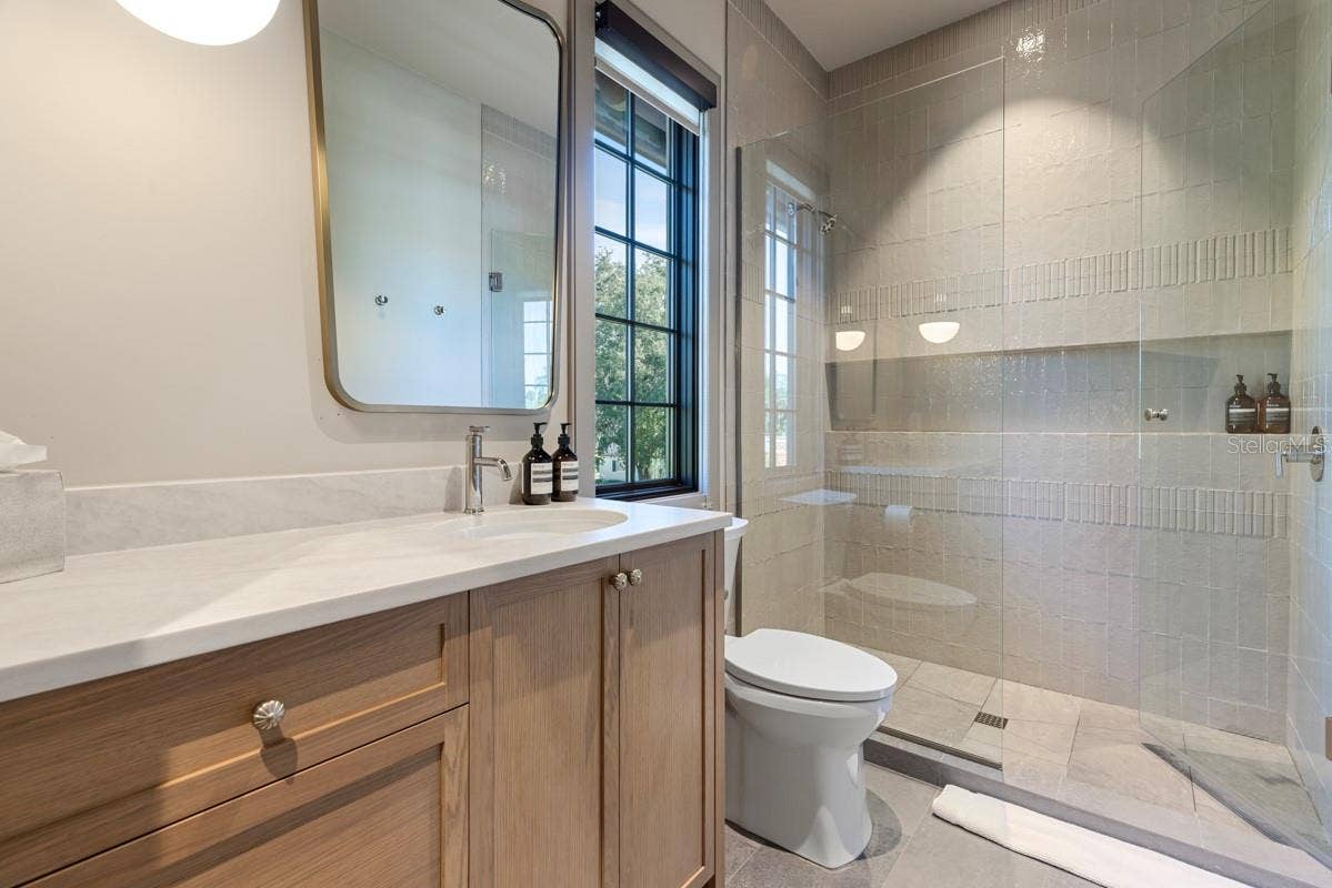 702 VIA BELLA, Winter Park, FL 32789 Bedroom 3 - Ensuite Bath