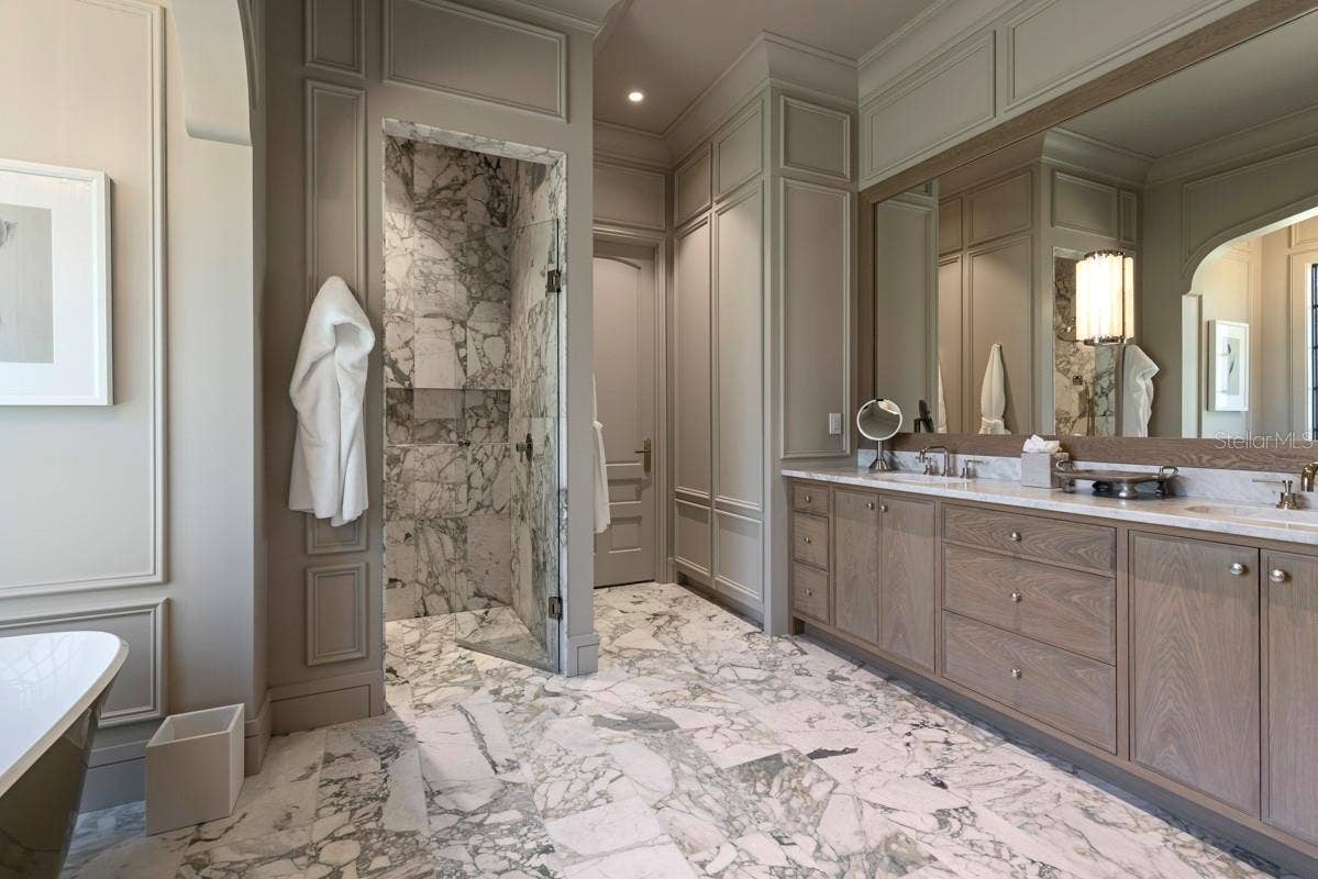 702 VIA BELLA, Winter Park, FL 32789 Primary Bath