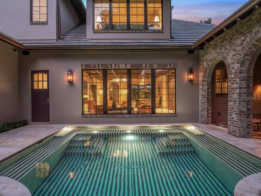 702 VIA BELLA, Winter Park, FL 32789 Pool