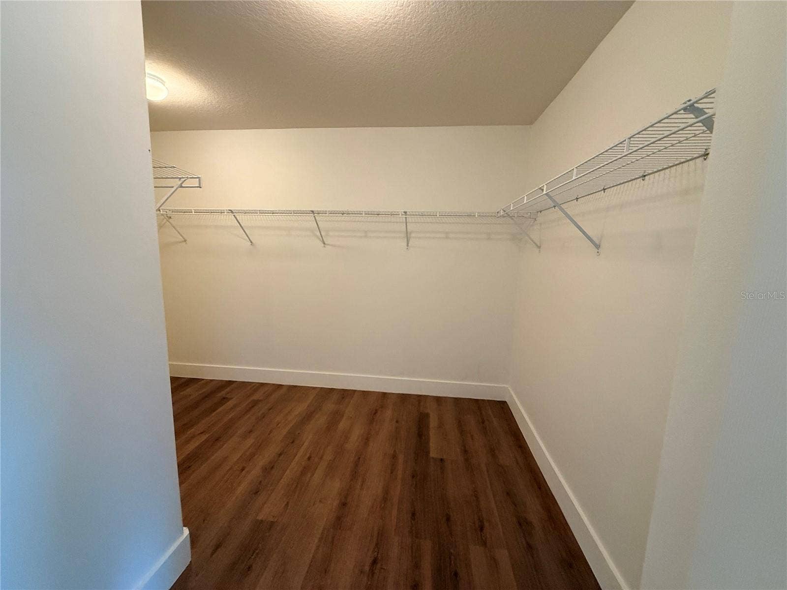 9226 KENSINGTON ROW COURT, Orlando, FL 32827 Master closet