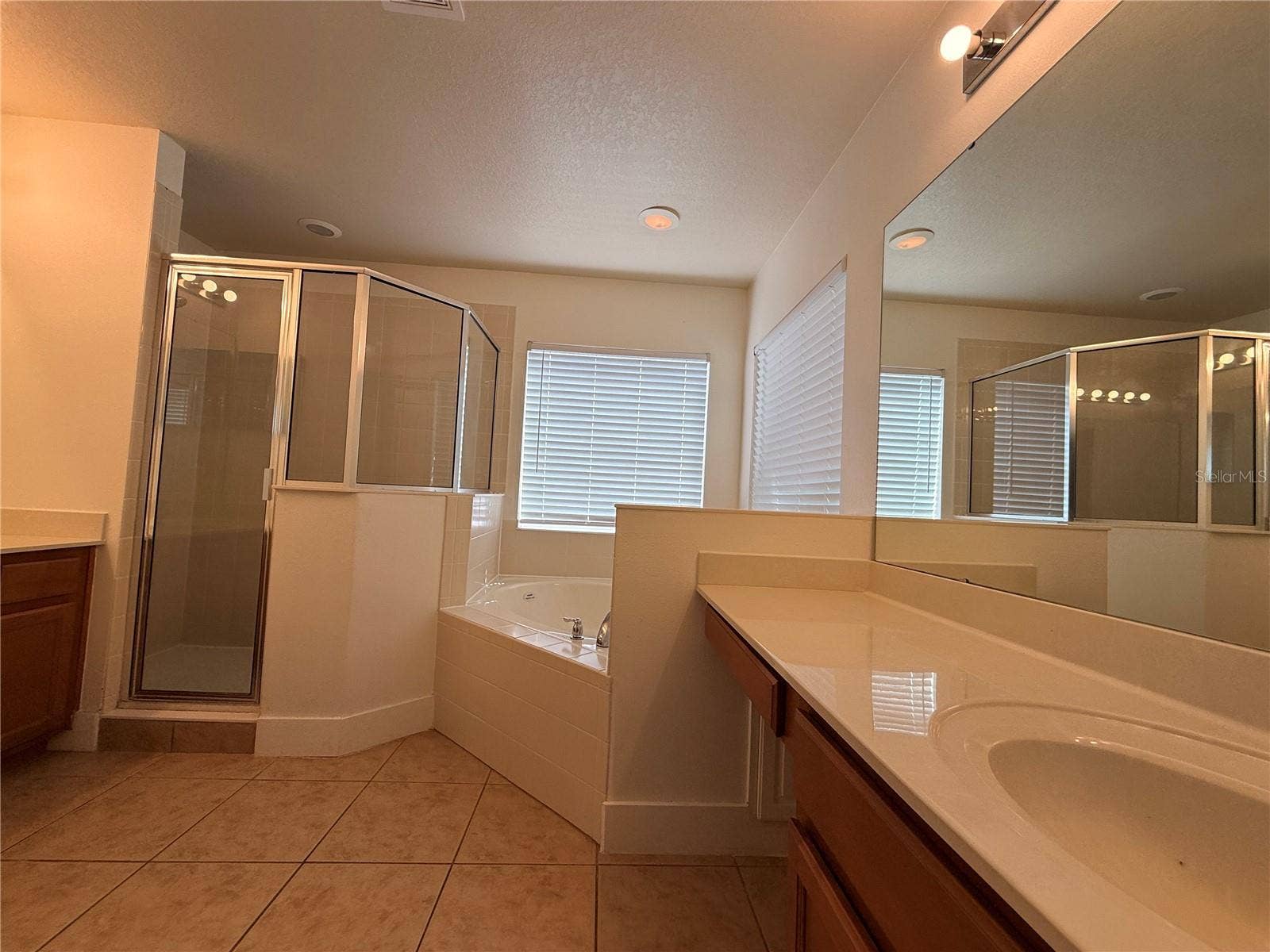 9226 KENSINGTON ROW COURT, Orlando, FL 32827 9226 KENSINGTON ROW COURT, Orlando, FL 32827