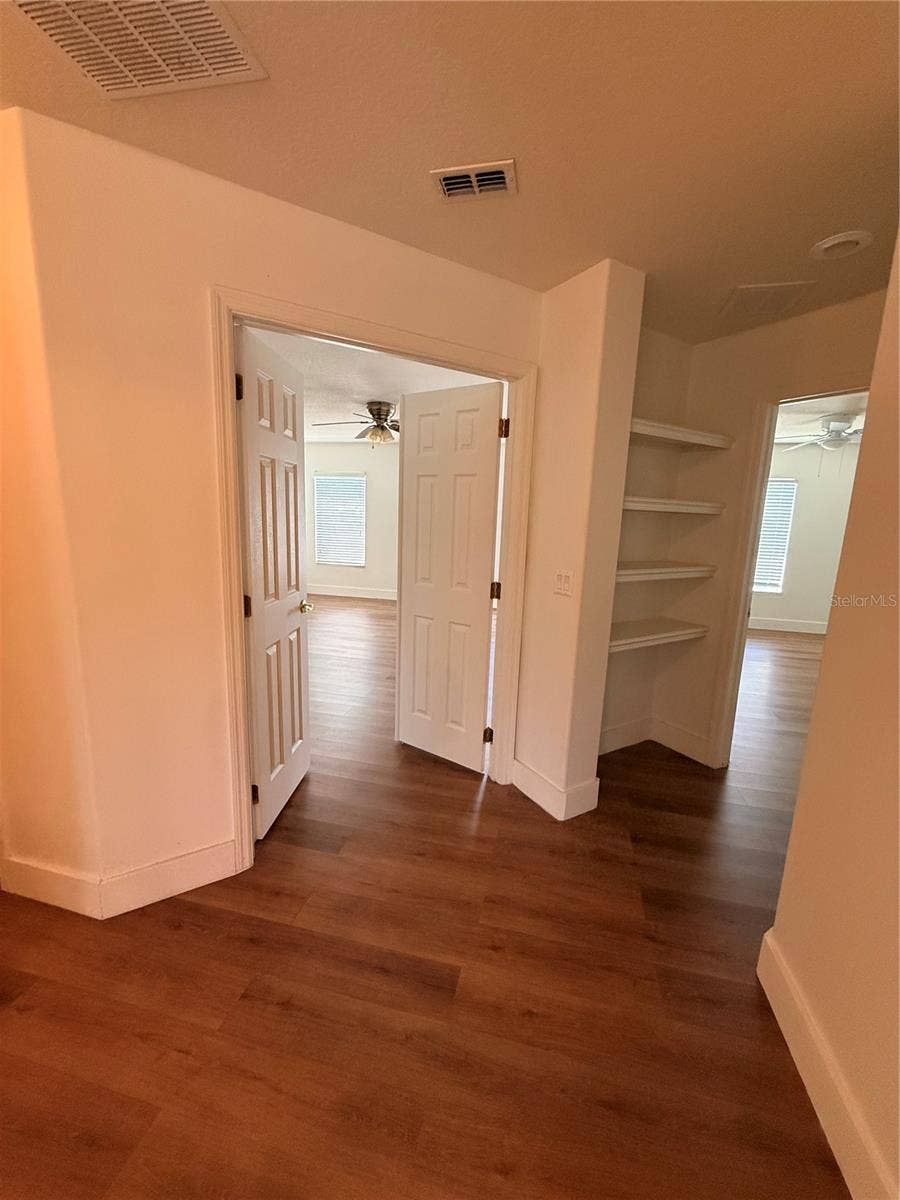 9226 KENSINGTON ROW COURT, Orlando, FL 32827 Entrance to Master