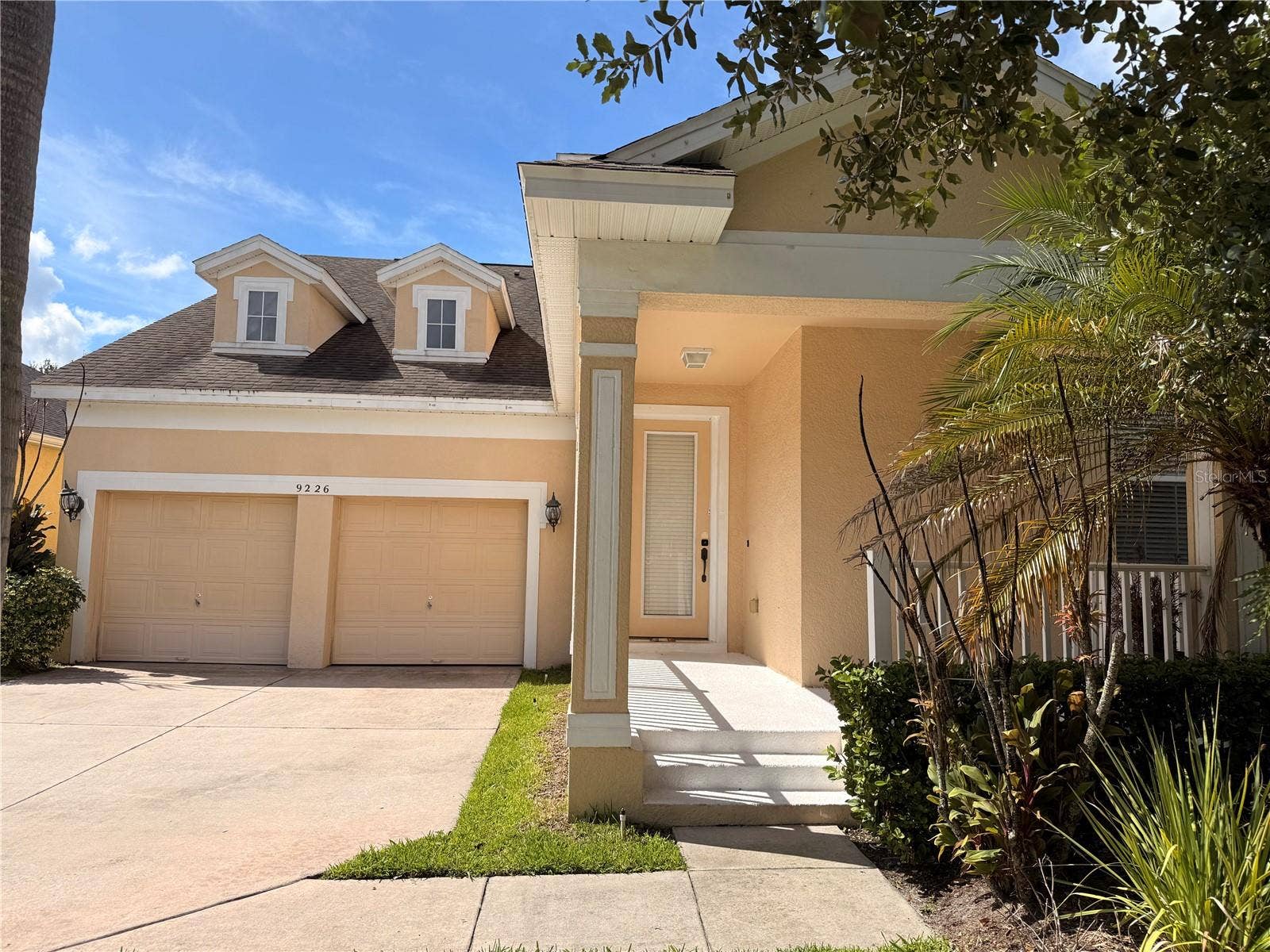 9226 KENSINGTON ROW COURT, Orlando, FL 32827 Front