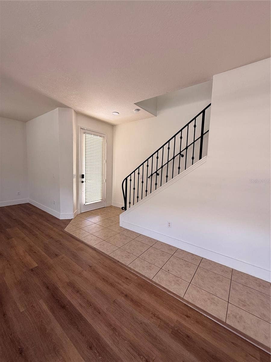 9226 KENSINGTON ROW COURT, Orlando, FL 32827 9226 KENSINGTON ROW COURT, Orlando, FL 32827