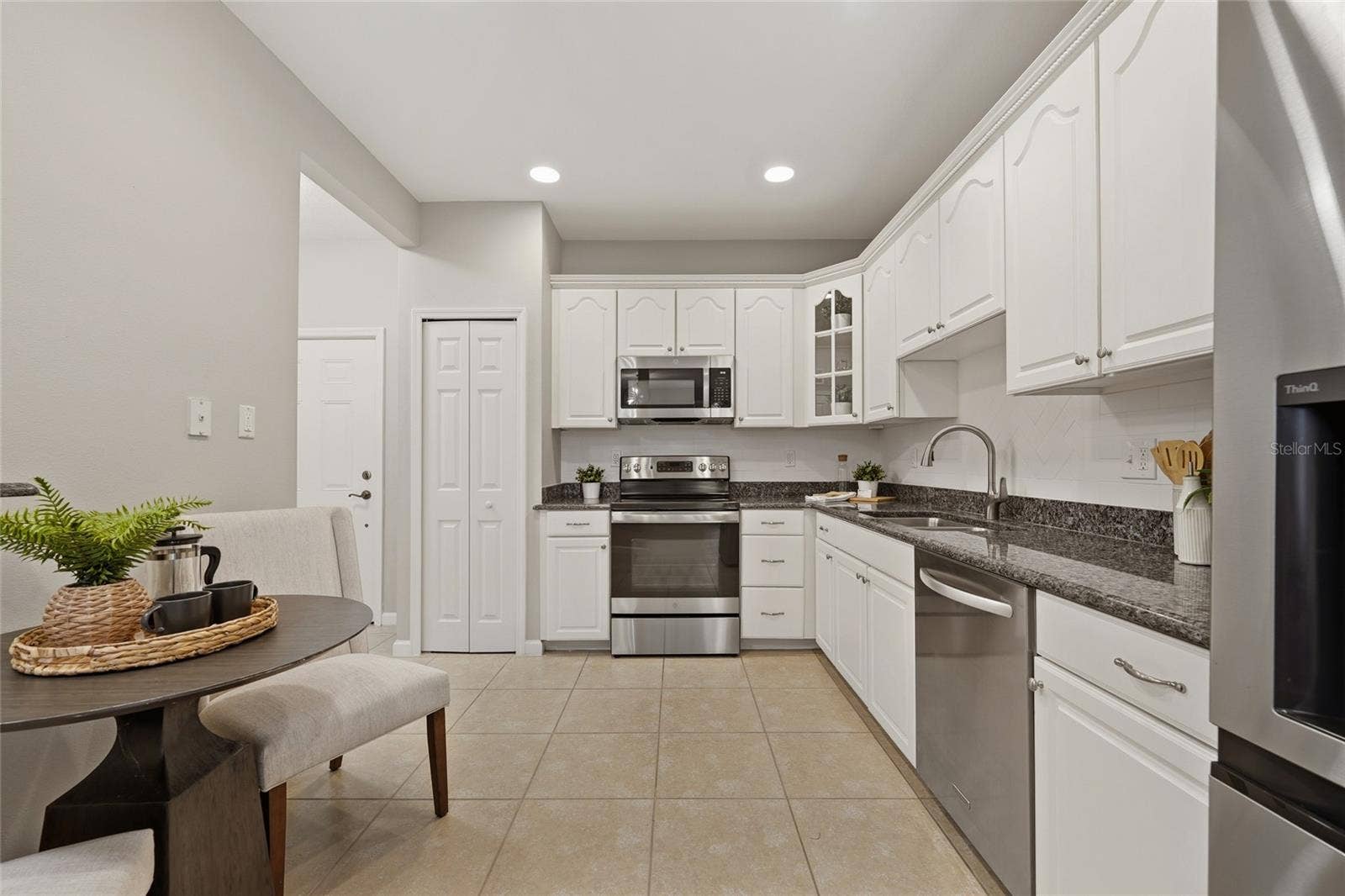1674 LAKEMONT AVENUE, #101, Orlando, FL 32814