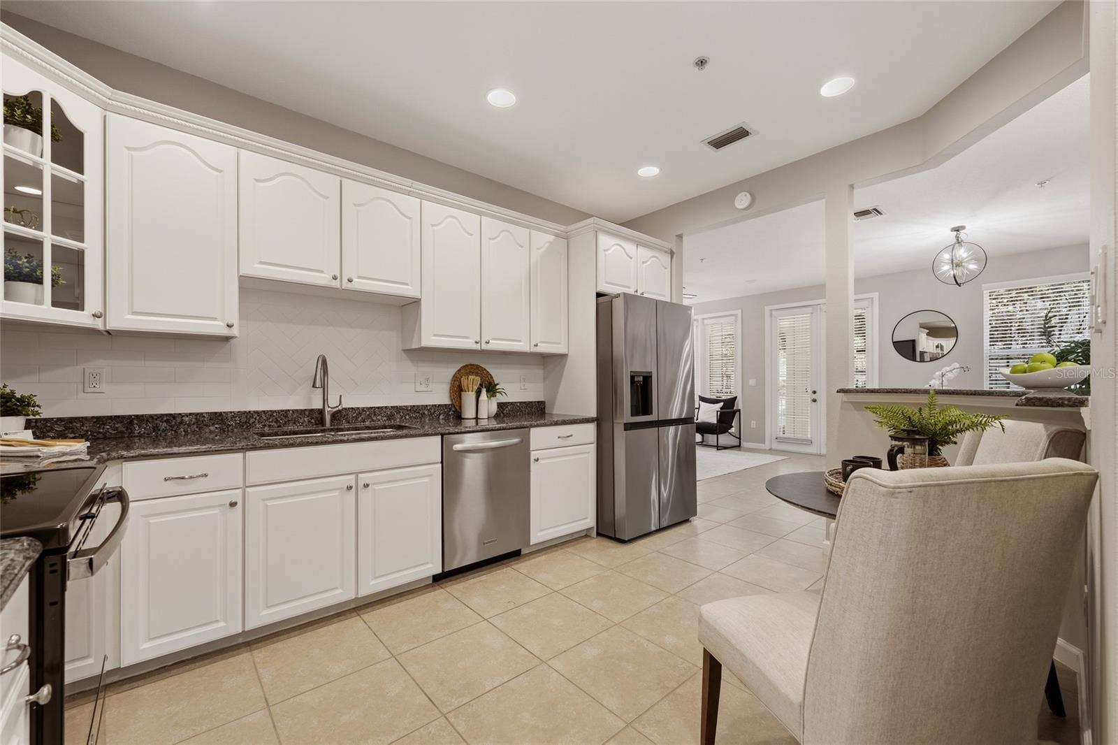 1674 LAKEMONT AVENUE, #101, Orlando, FL 32814