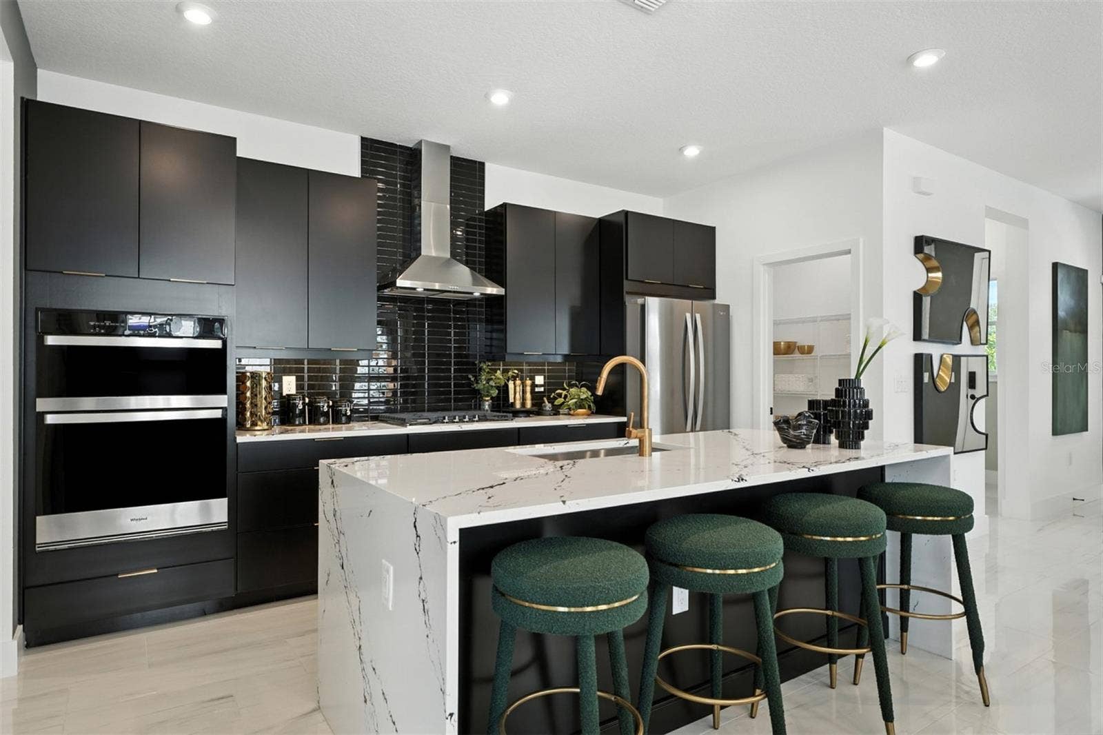 1907 SEAWALL WAY, Celebration, FL 34747 Island Village Anastasia Model Kitchen