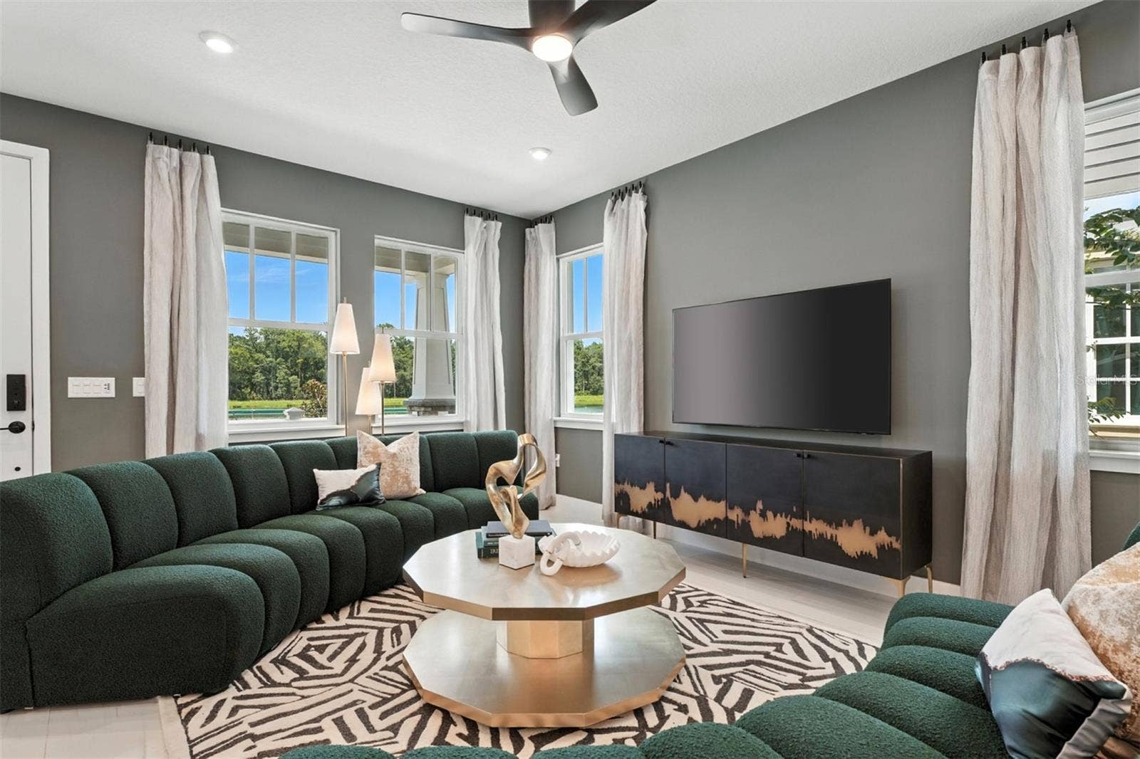 1907 SEAWALL WAY, Celebration, FL 34747 Island Village Anastasia Model Great Room