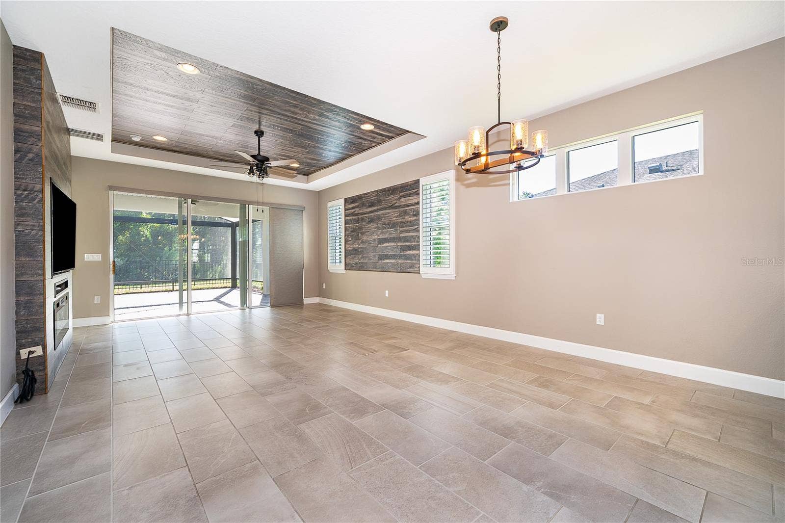 1309 HAYTON AVENUE, Deland, FL 32724 1309 HAYTON AVENUE, Deland, FL 32724