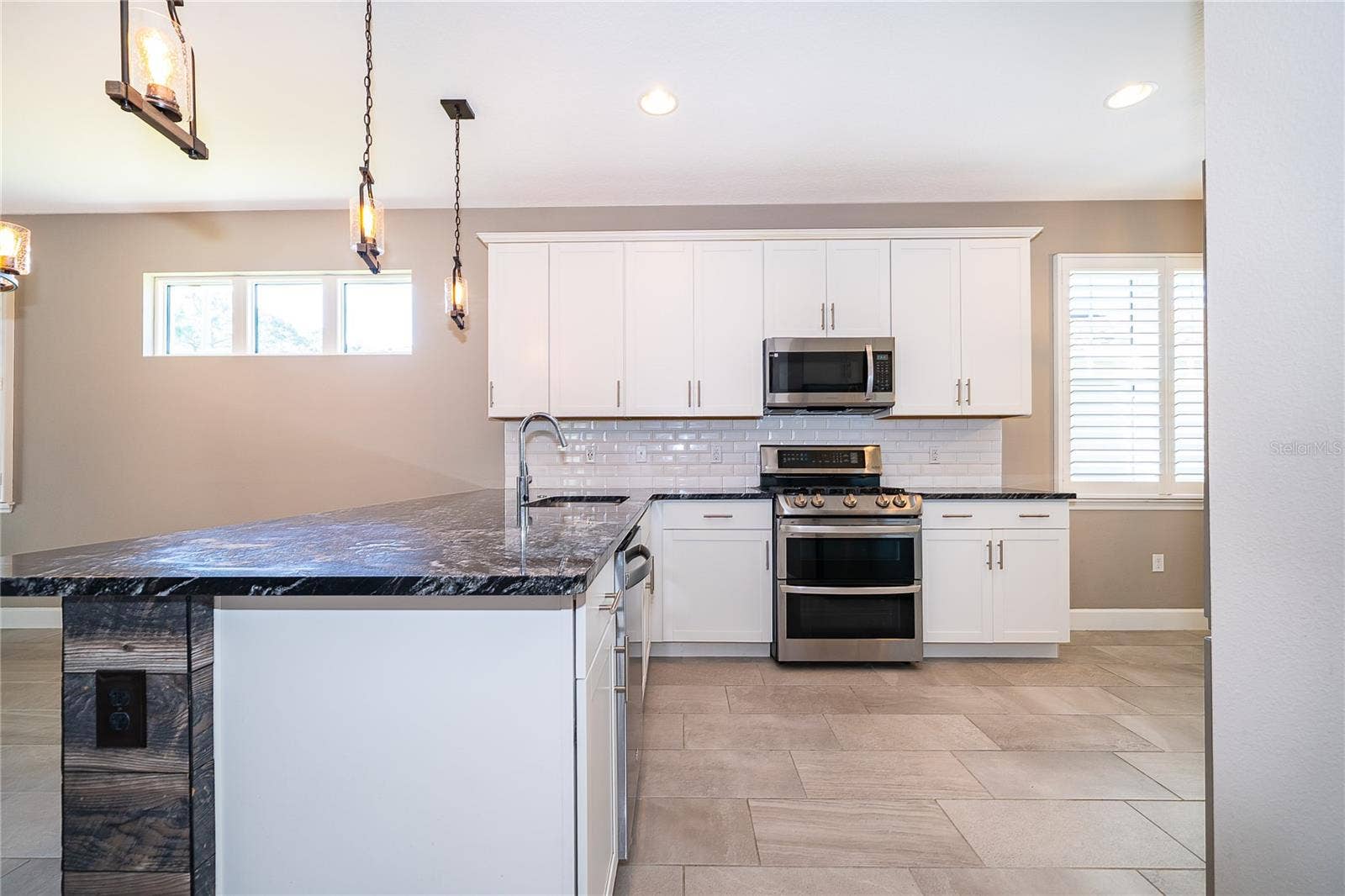1309 HAYTON AVENUE, Deland, FL 32724 1309 HAYTON AVENUE, Deland, FL 32724