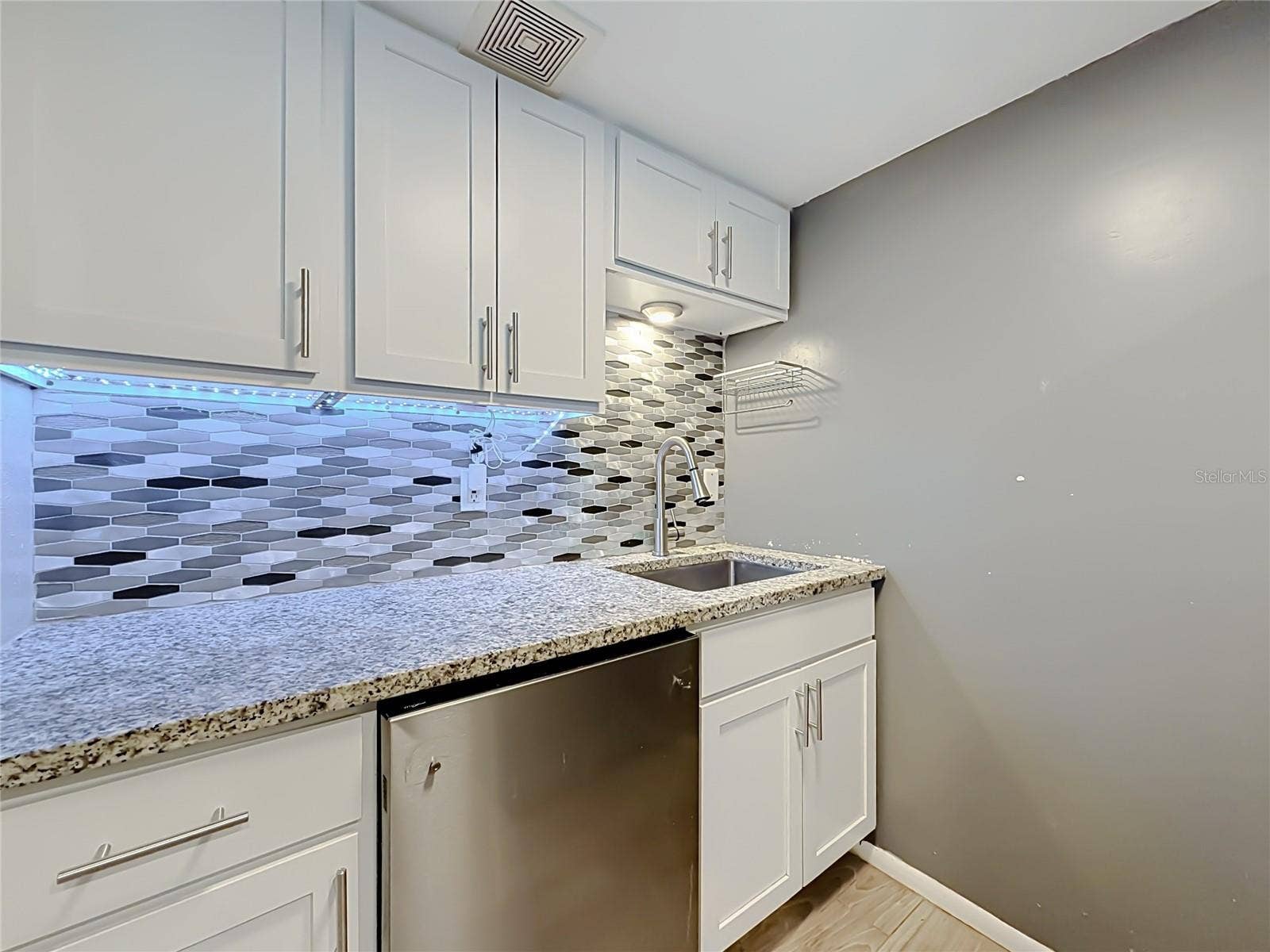 131 WATER FRONT WAY, #220, Altamonte Springs, FL 32701 131 WATER FRONT WAY, #220, Altamonte Springs, FL 32701