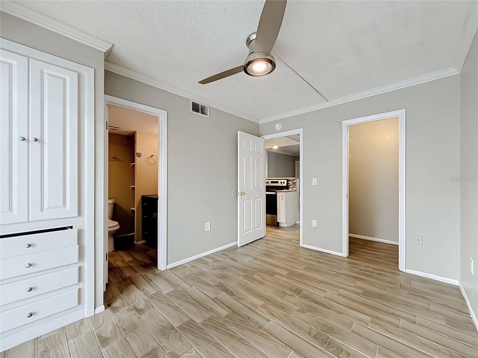 131 WATER FRONT WAY, #220, Altamonte Springs, FL 32701 131 WATER FRONT WAY, #220, Altamonte Springs, FL 32701