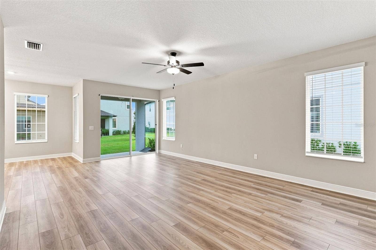 7721 SOMERSWORTH DRIVE, Kissimmee, FL 34747 7721 SOMERSWORTH DRIVE, Kissimmee, FL 34747