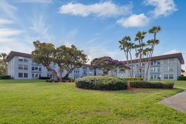 Property photo for 333 LAKE HOWARD DRIVE NW, #204D, Winter Haven, FL