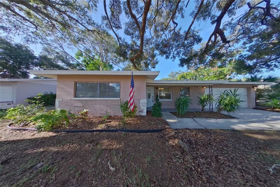 Property photo for St Petersburg, FL
