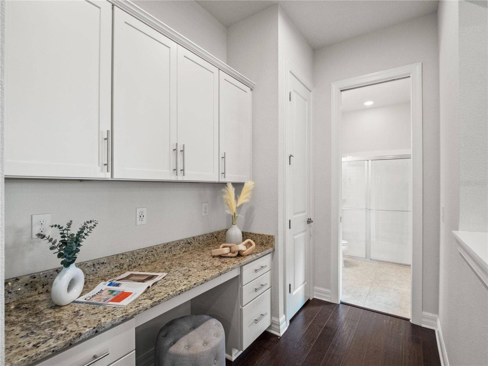 11244 LEMON LAKE, Orlando, FL 32836 Built-In Desk Area