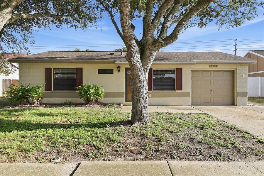 Property photo for 8305 AUTUMN OAK AVENUE, Port Richey, FL