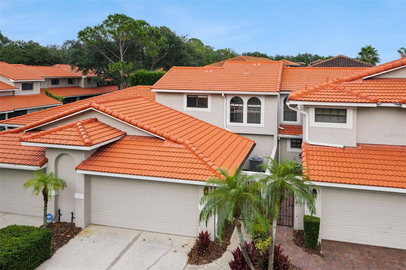 8370 SANDPOINT BLVD, Orlando, FL 32819 Newly installed gutters on the second floor