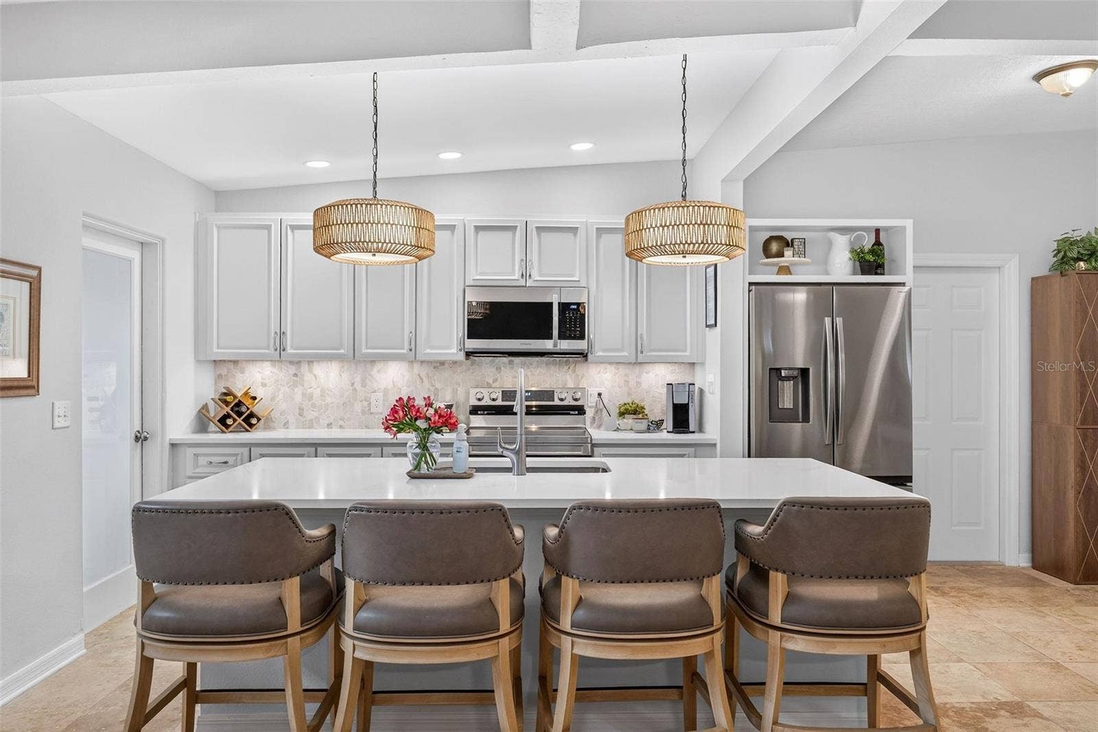 2260 COLDSTREAM DRIVE, Winter Park, FL 32792 Handy breakfast island