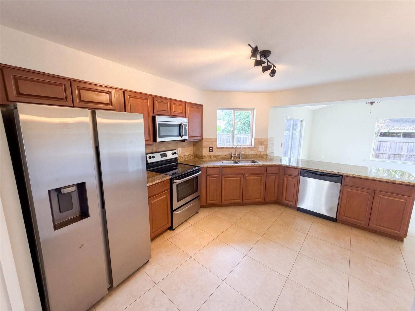 2330 FOGGY RIDGE PARKWAY, Land O Lakes, FL 34639 2330 FOGGY RIDGE PARKWAY, Land O Lakes, FL 34639