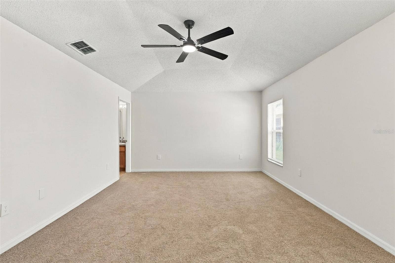 Primary Suite - Bedroom