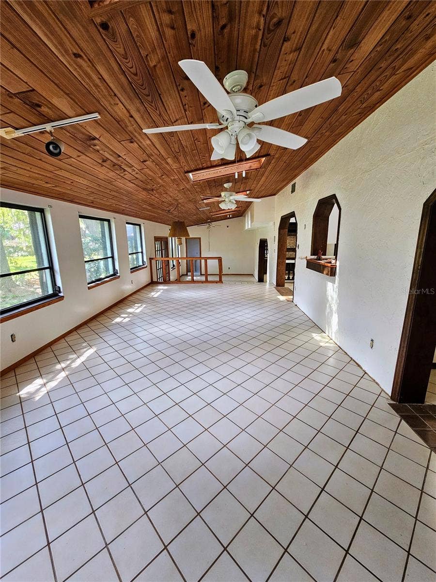 4447 TIDEWATER DRIVE, Orlando, FL 32812 4447 TIDEWATER DRIVE, Orlando, FL 32812