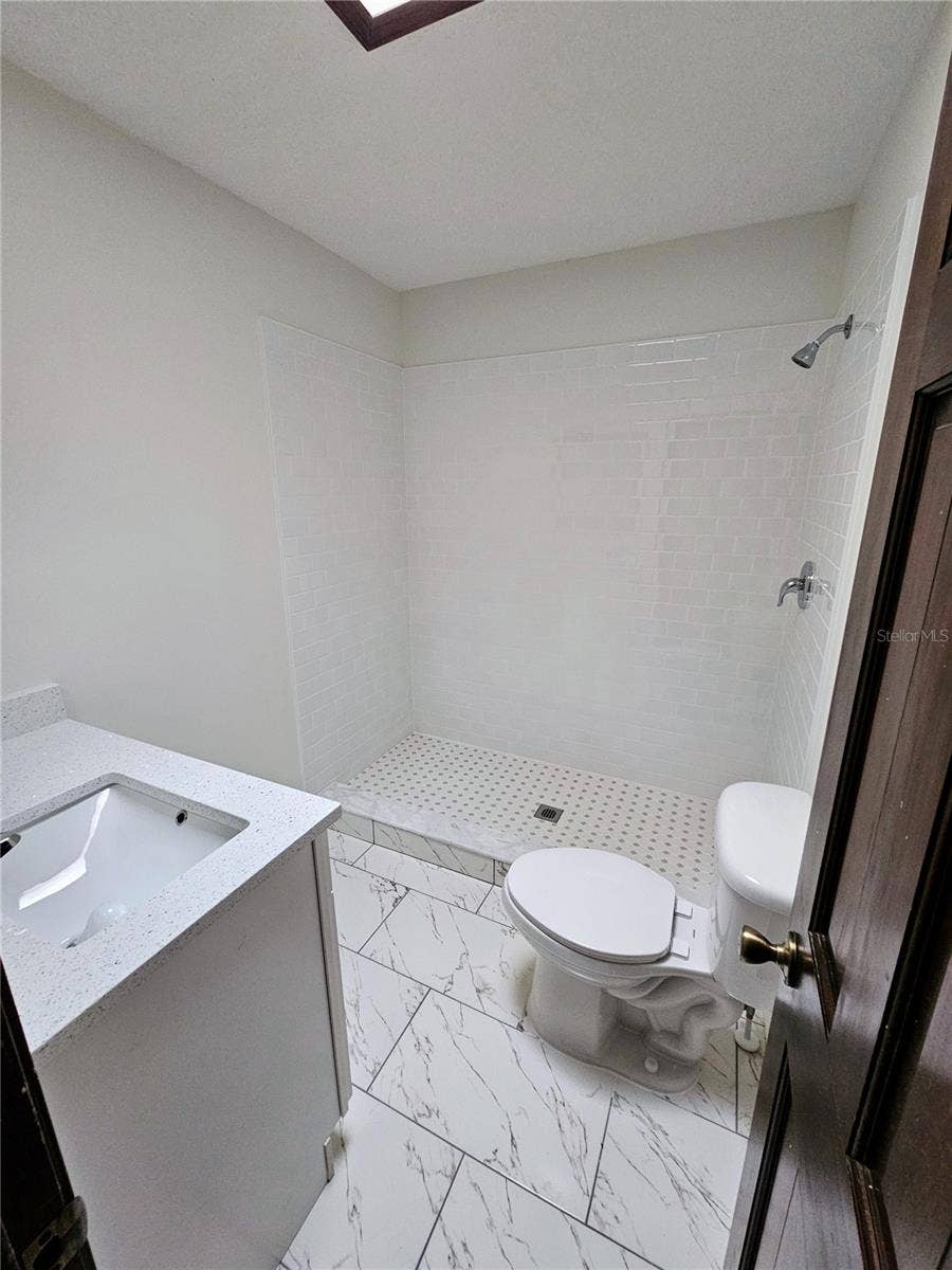 4447 TIDEWATER DRIVE, Orlando, FL 32812 4447 TIDEWATER DRIVE, Orlando, FL 32812