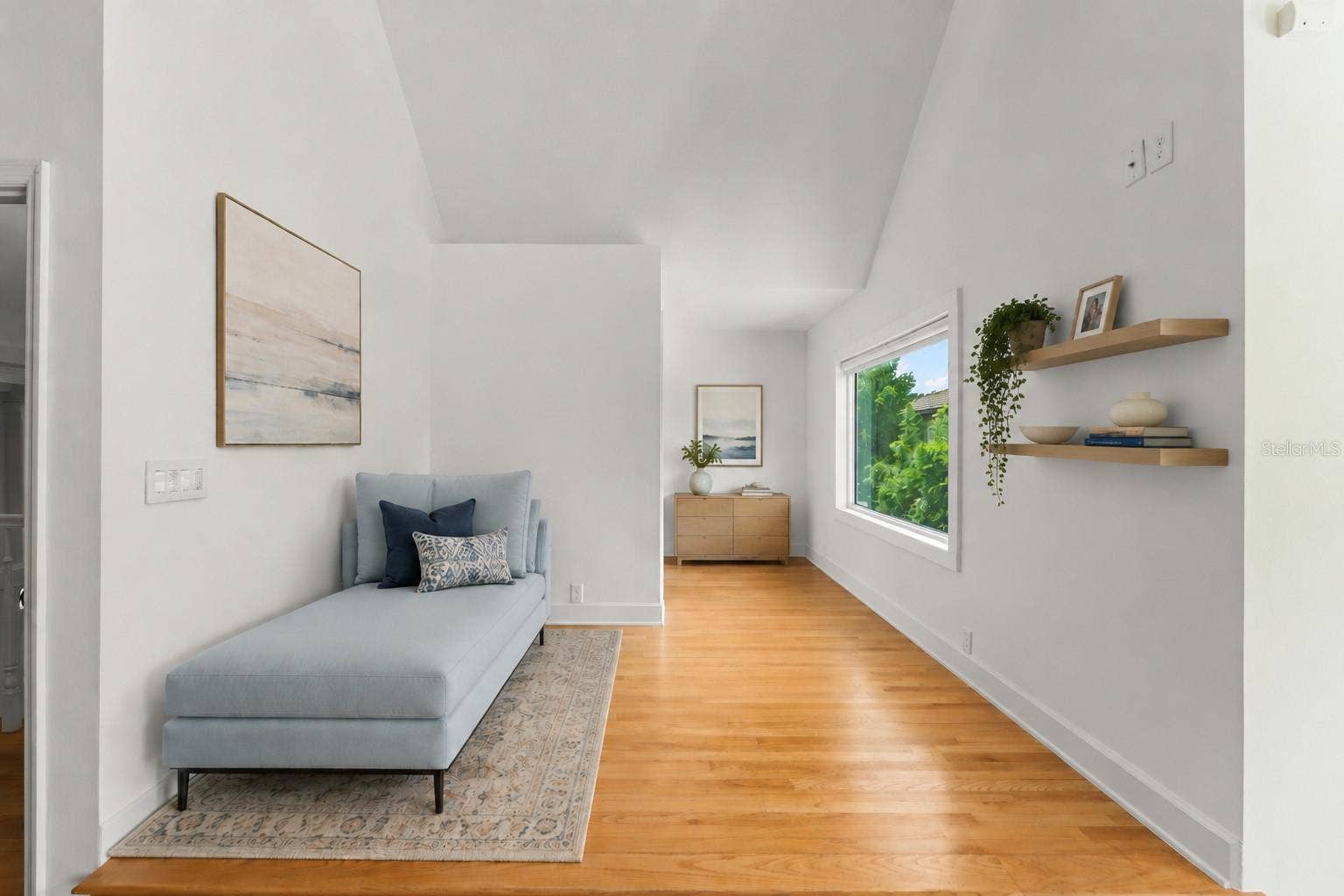 101 LEE STREET, Windermere, FL 34786 Dedicated sitting area in the primary..