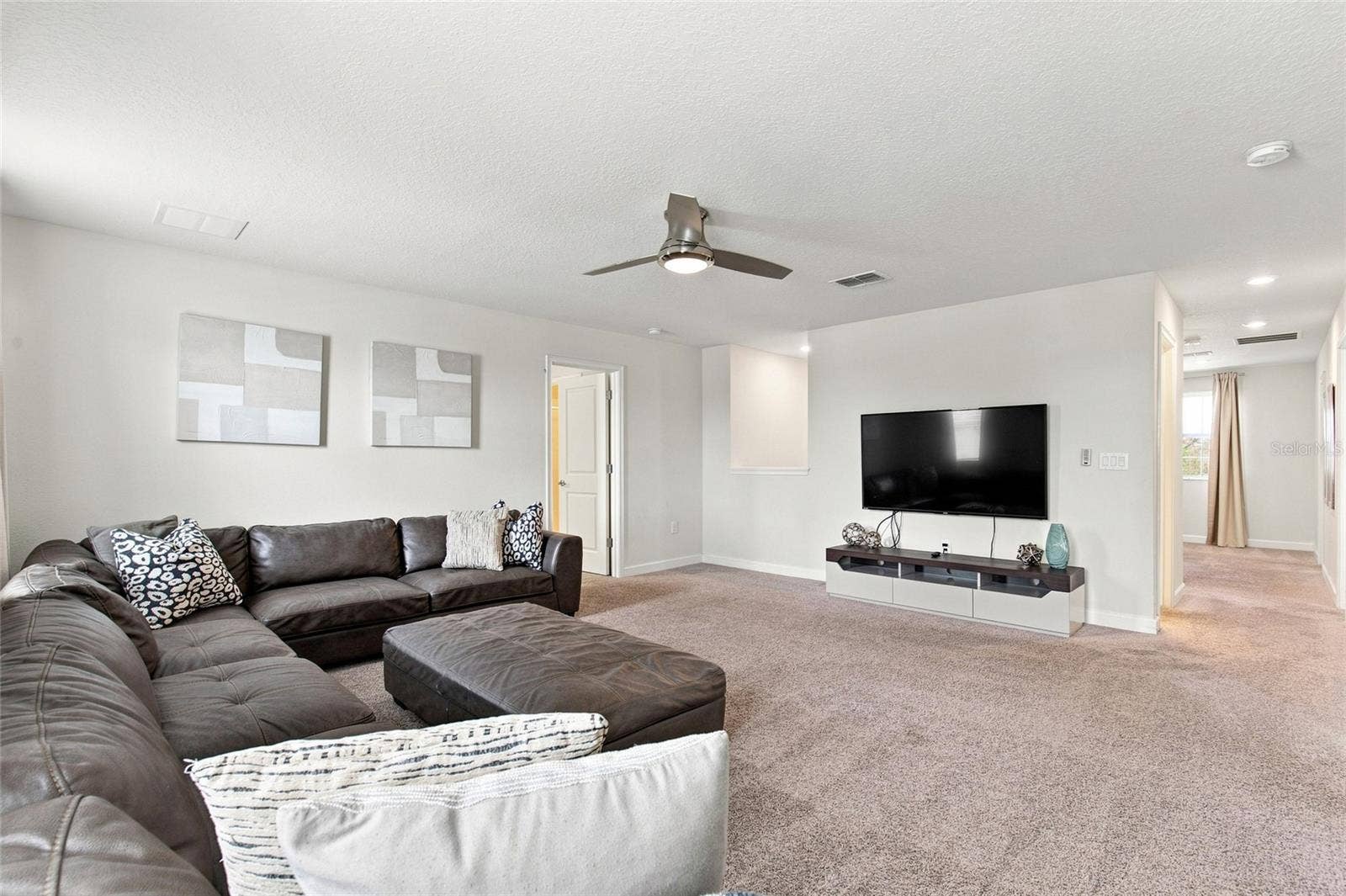 1541 MULLIGAN BOULEVARD, Davenport, FL 33896 1541 MULLIGAN BOULEVARD, Davenport, FL 33896