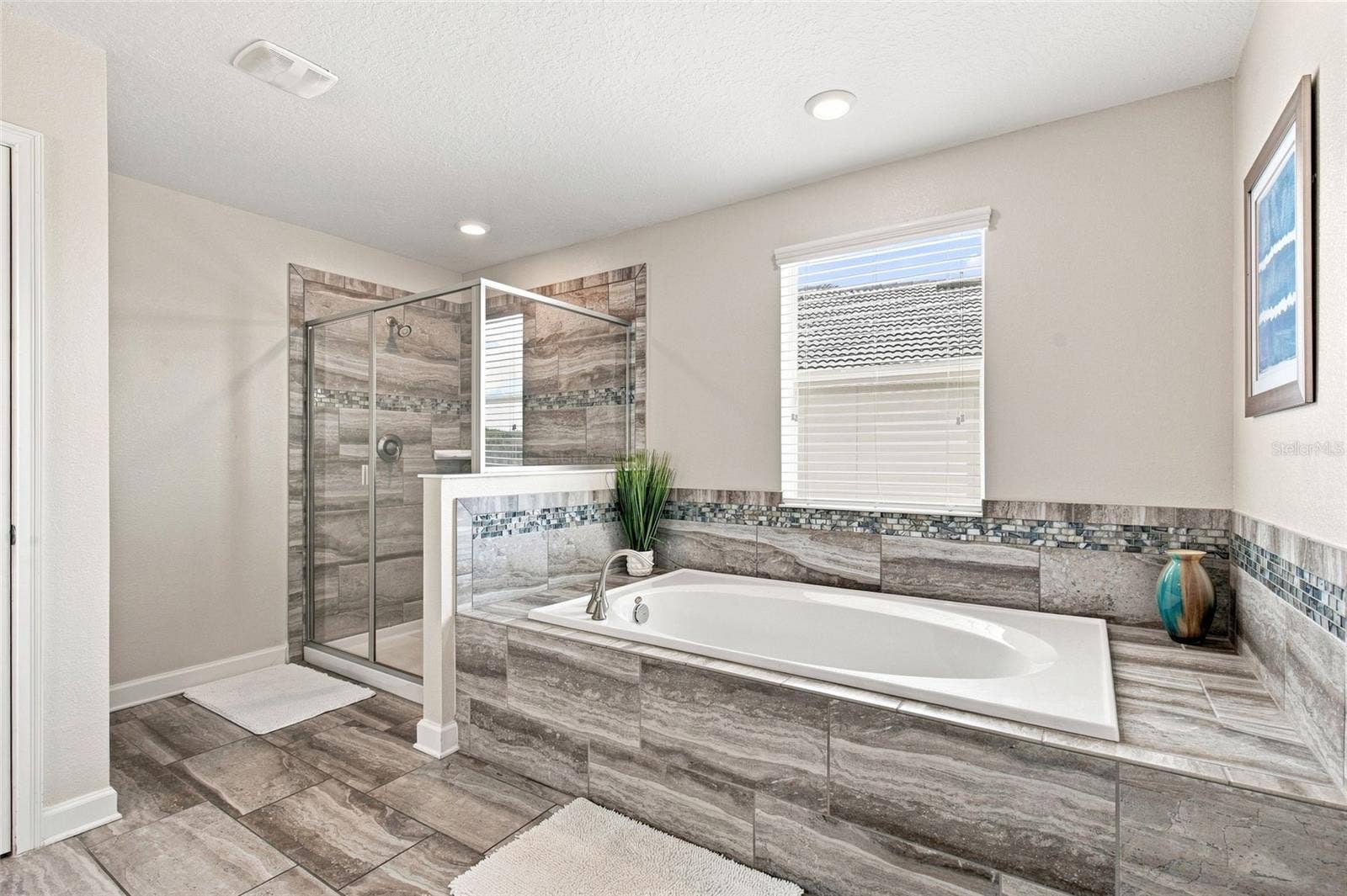 1541 MULLIGAN BOULEVARD, Davenport, FL 33896 1541 MULLIGAN BOULEVARD, Davenport, FL 33896