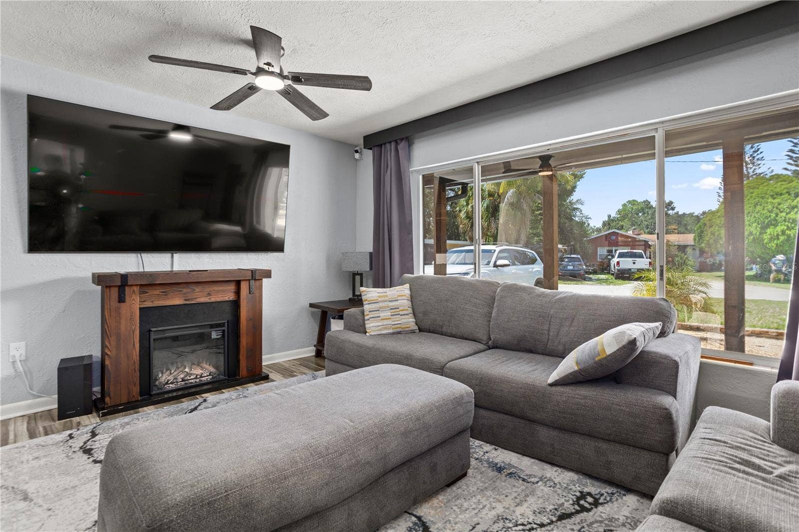 6809 WILLOUGHBY LANE, Belle Isle, FL 32812 6809 WILLOUGHBY LANE, Belle Isle, FL 32812