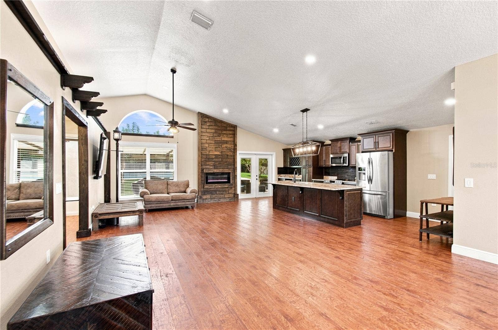 16140 DENHAM COURT, Clermont, FL 34711 16140 DENHAM COURT, Clermont, FL 34711