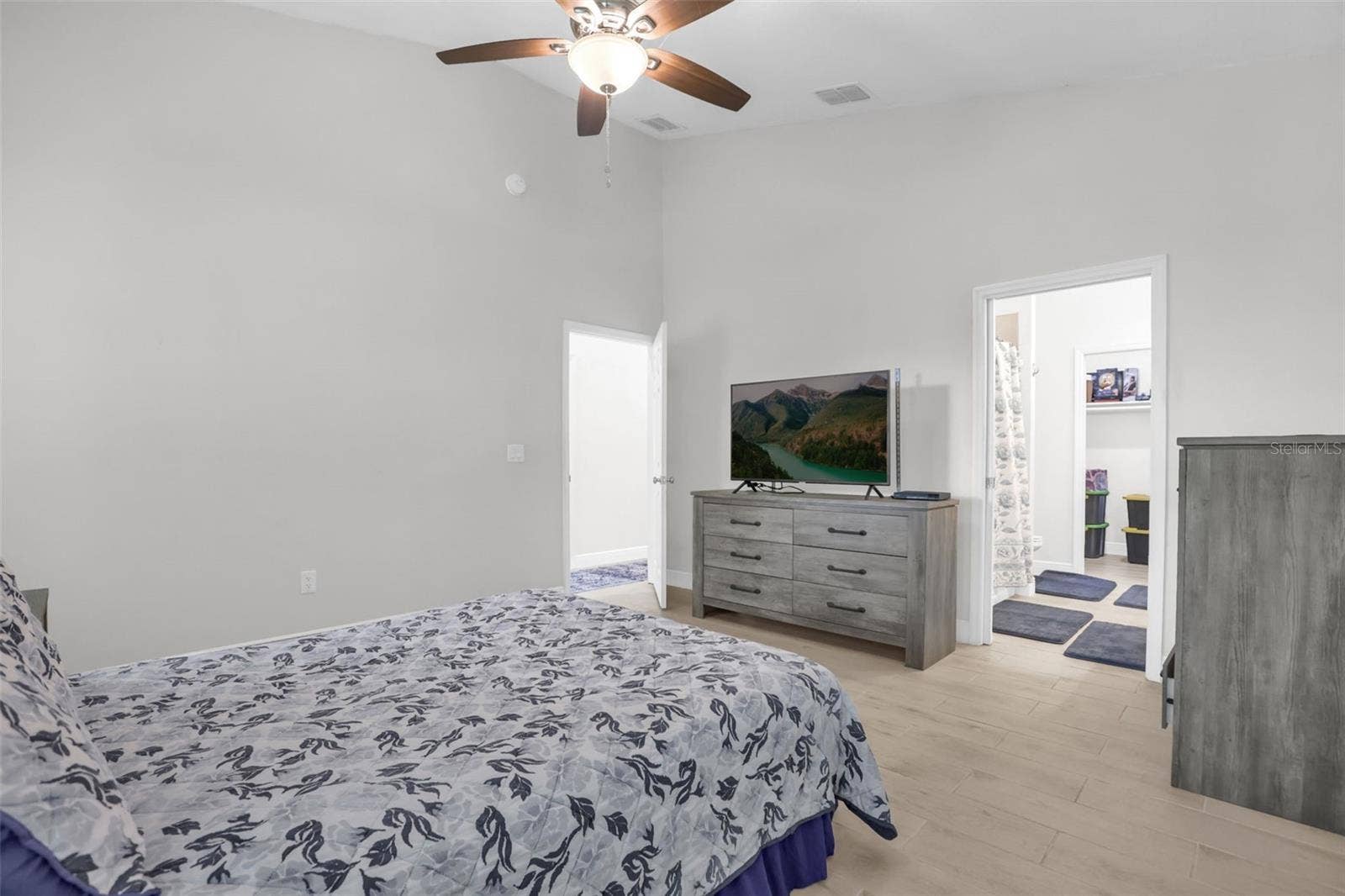 430 W WALTS AVENUE, Deland, FL 32720 430 W WALTS AVENUE, Deland, FL 32720