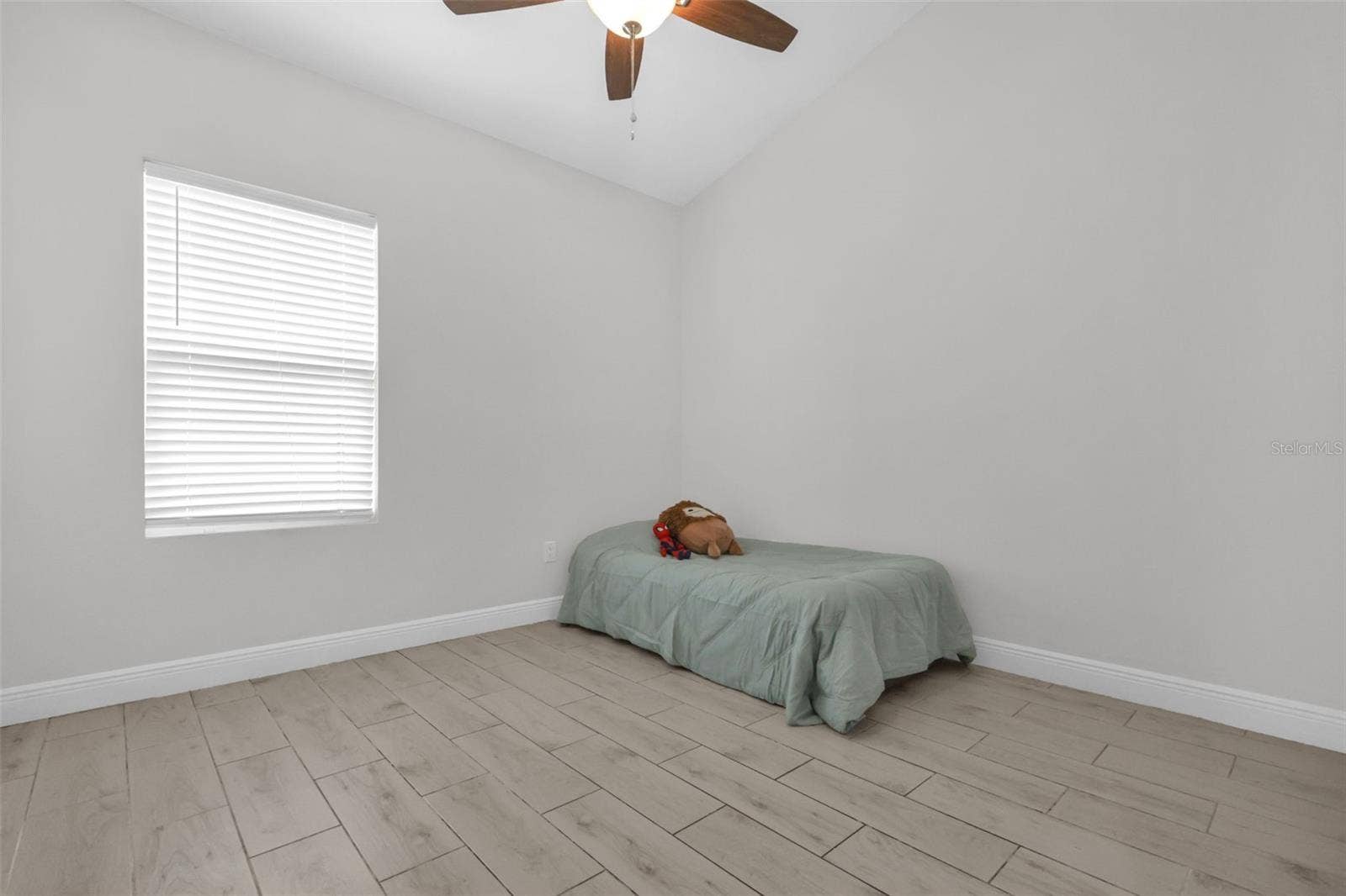 430 W WALTS AVENUE, Deland, FL 32720 430 W WALTS AVENUE, Deland, FL 32720