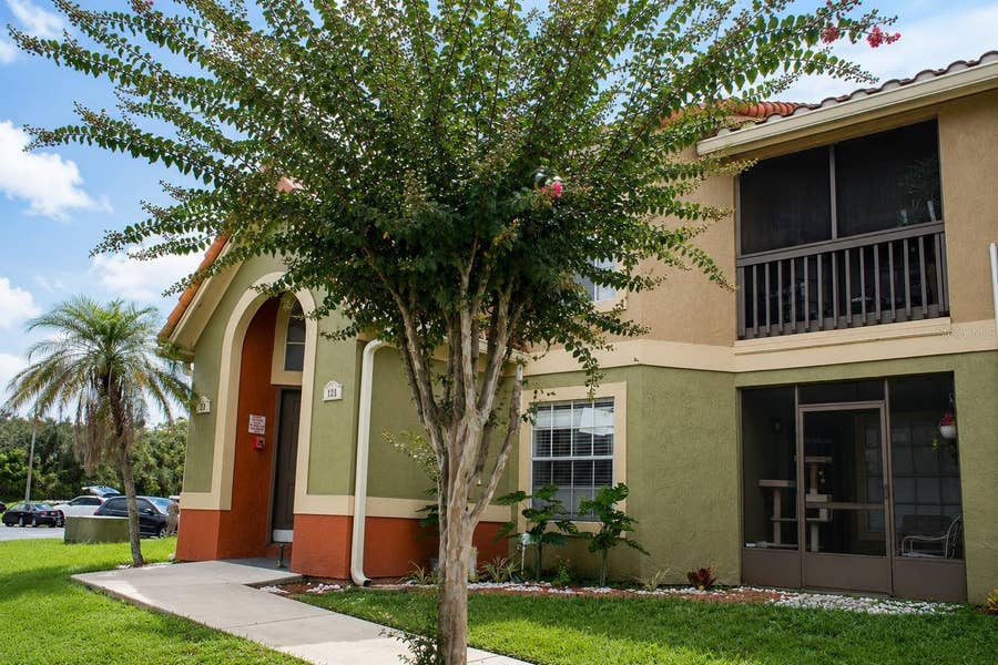 Property photo for 429 FOUNTAINHEAD CIRCLE, #121, Kissimmee, FL