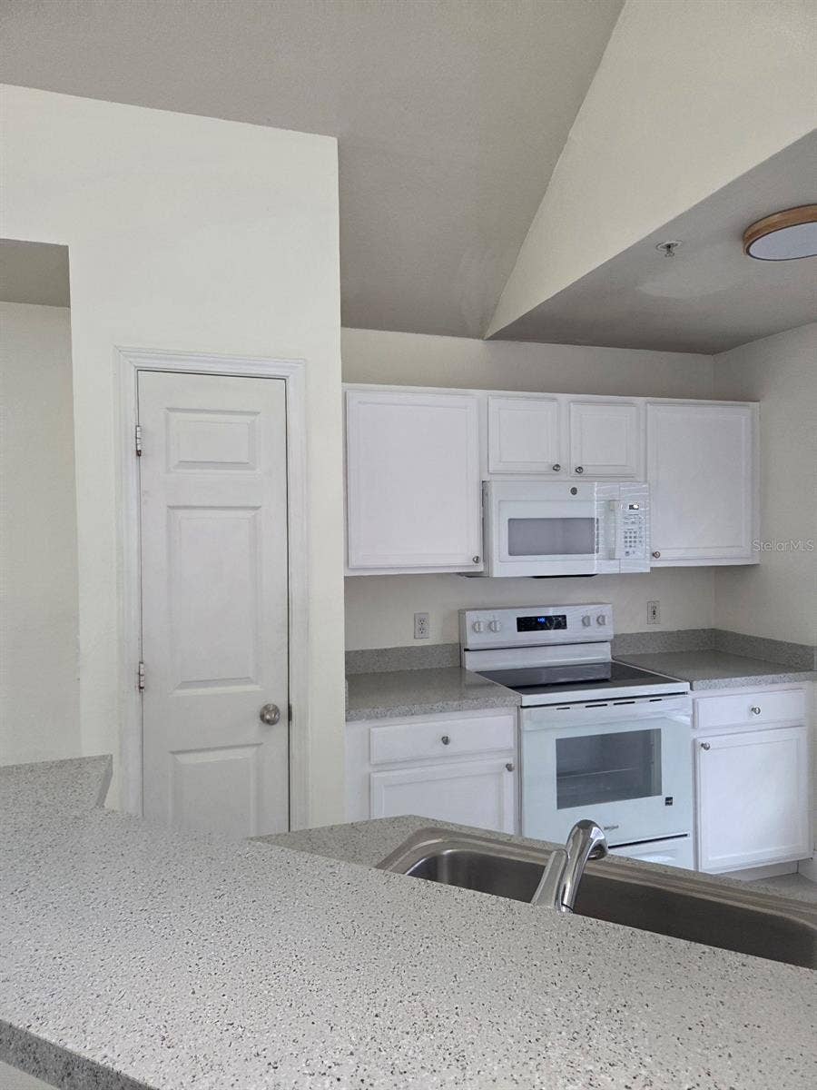 9141 LEE VISTA BOULEVARD, #308, Orlando, FL 32829