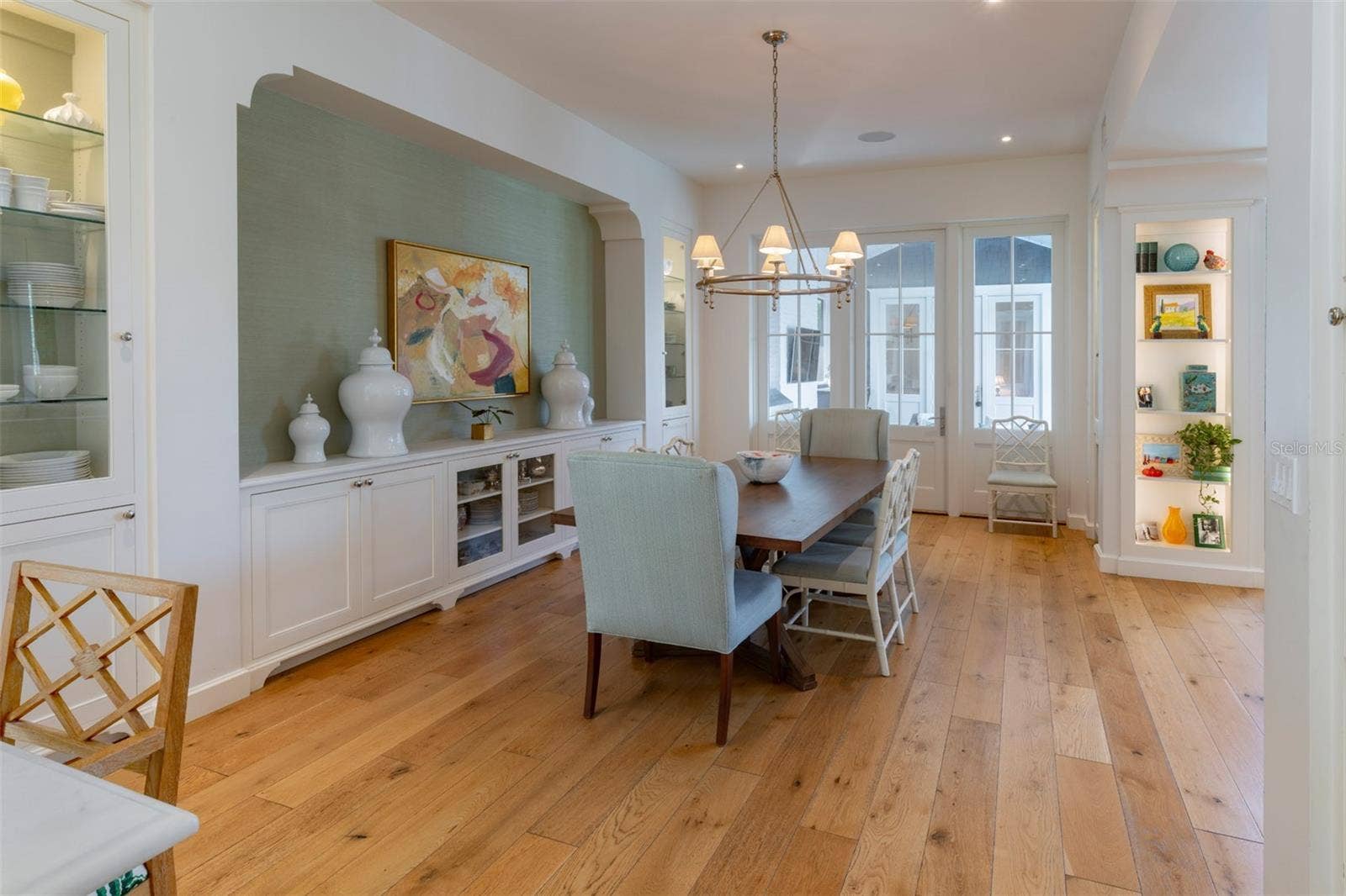 160 W ROCKWOOD WAY, Winter Park, FL 32789 160 W ROCKWOOD WAY, Winter Park, FL 32789