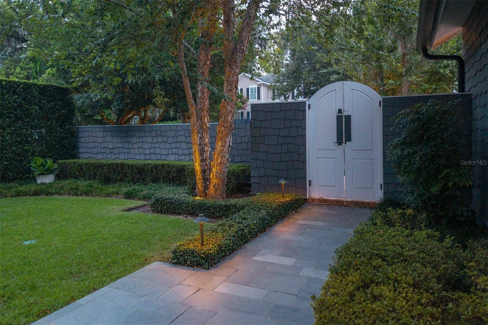 160 W ROCKWOOD WAY, Winter Park, FL 32789 160 W ROCKWOOD WAY, Winter Park, FL 32789