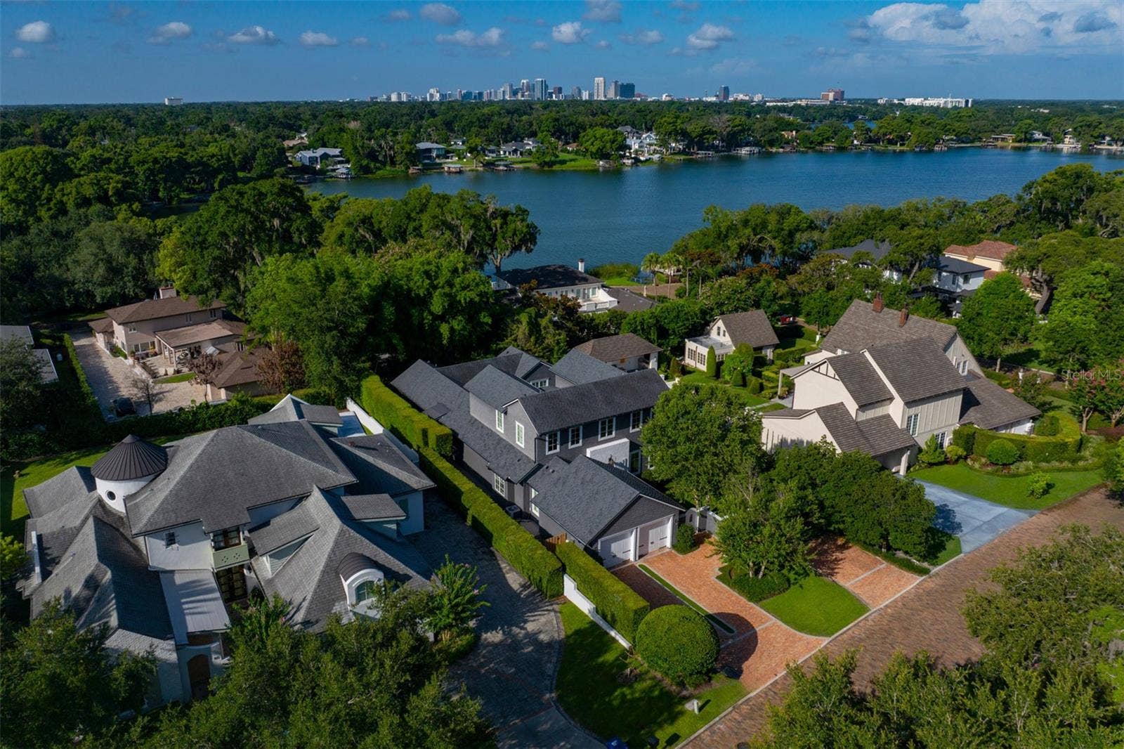 160 W ROCKWOOD WAY, Winter Park, FL 32789 160 W ROCKWOOD WAY, Winter Park, FL 32789