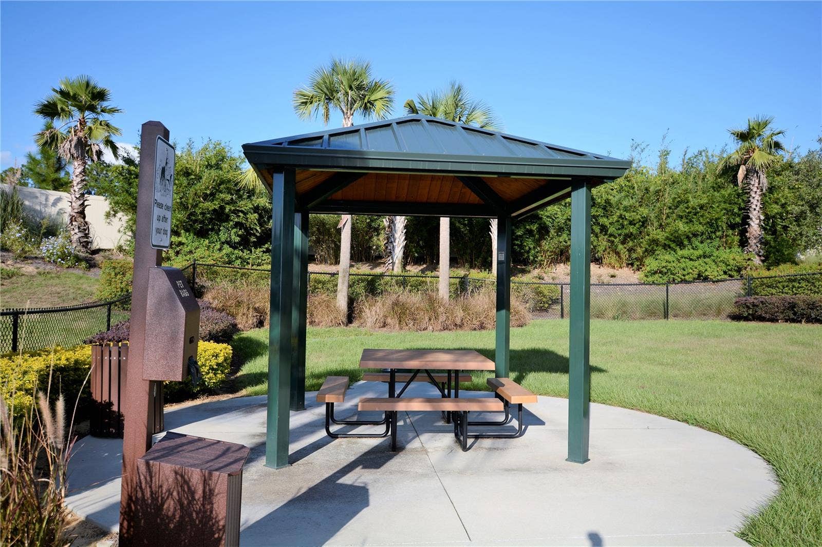 1279 ZEEK RIDGE STREET, Clermont, FL 34715 Where the Parents hang out while the Pup's have a great time.