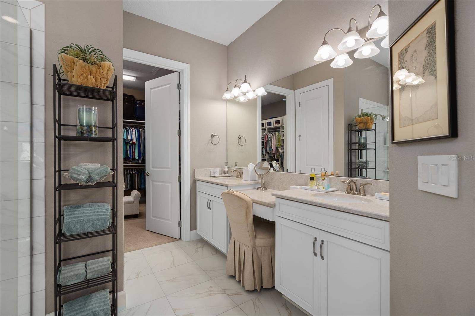 1279 ZEEK RIDGE STREET, Clermont, FL 34715 Primary En-Suite offering a larger walk-in closet, separate water closet and a walk-in shower.