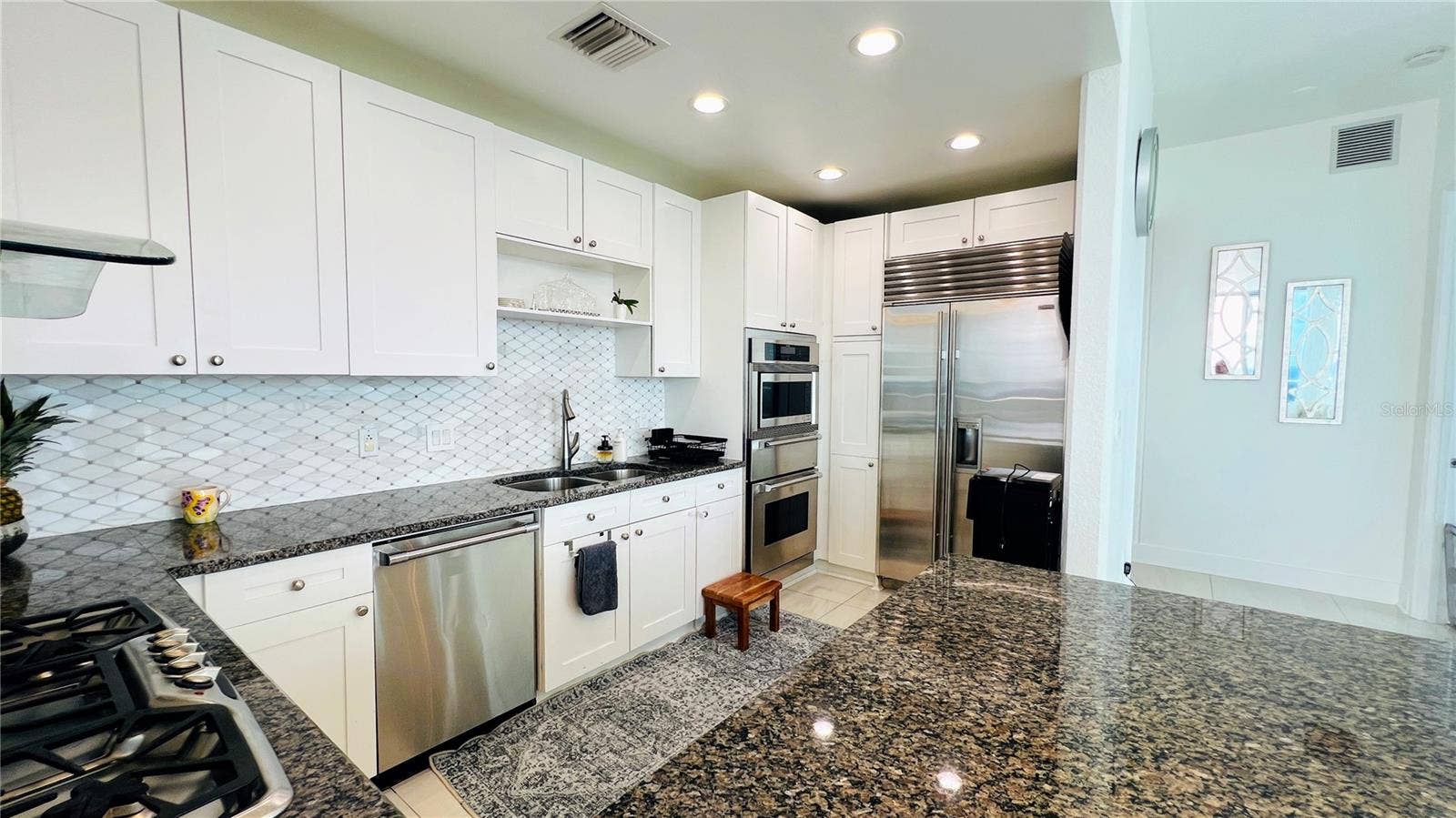 150 E ROBINSON STREET, #3102, Orlando, FL 32801 150 E ROBINSON STREET, #3102, Orlando, FL 32801