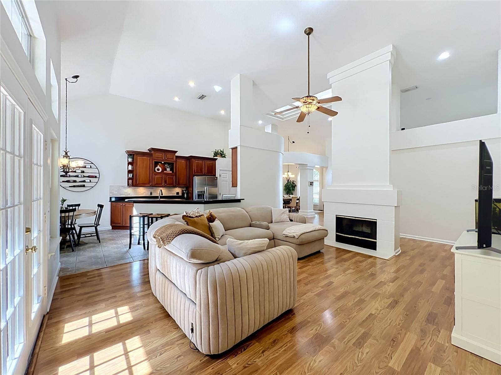 324 REMINGTON DRIVE, Oviedo, FL 32765 324 REMINGTON DRIVE, Oviedo, FL 32765