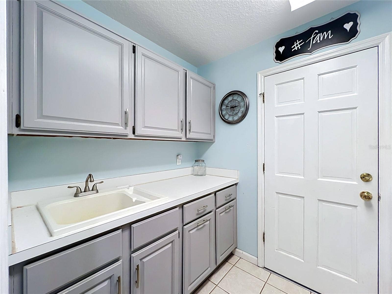 324 REMINGTON DRIVE, Oviedo, FL 32765 324 REMINGTON DRIVE, Oviedo, FL 32765