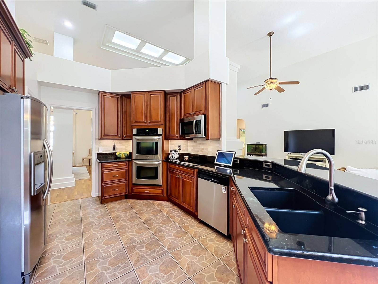 324 REMINGTON DRIVE, Oviedo, FL 32765 324 REMINGTON DRIVE, Oviedo, FL 32765