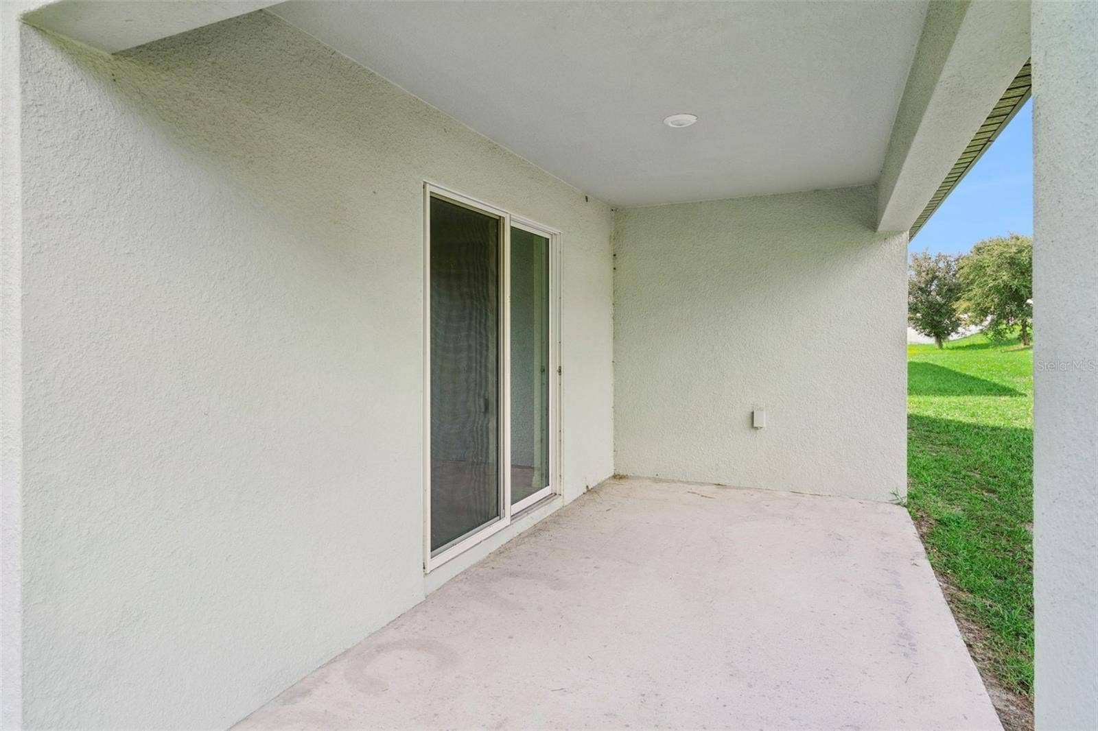 1602 ORNE STREET, Mascotte, FL 34753