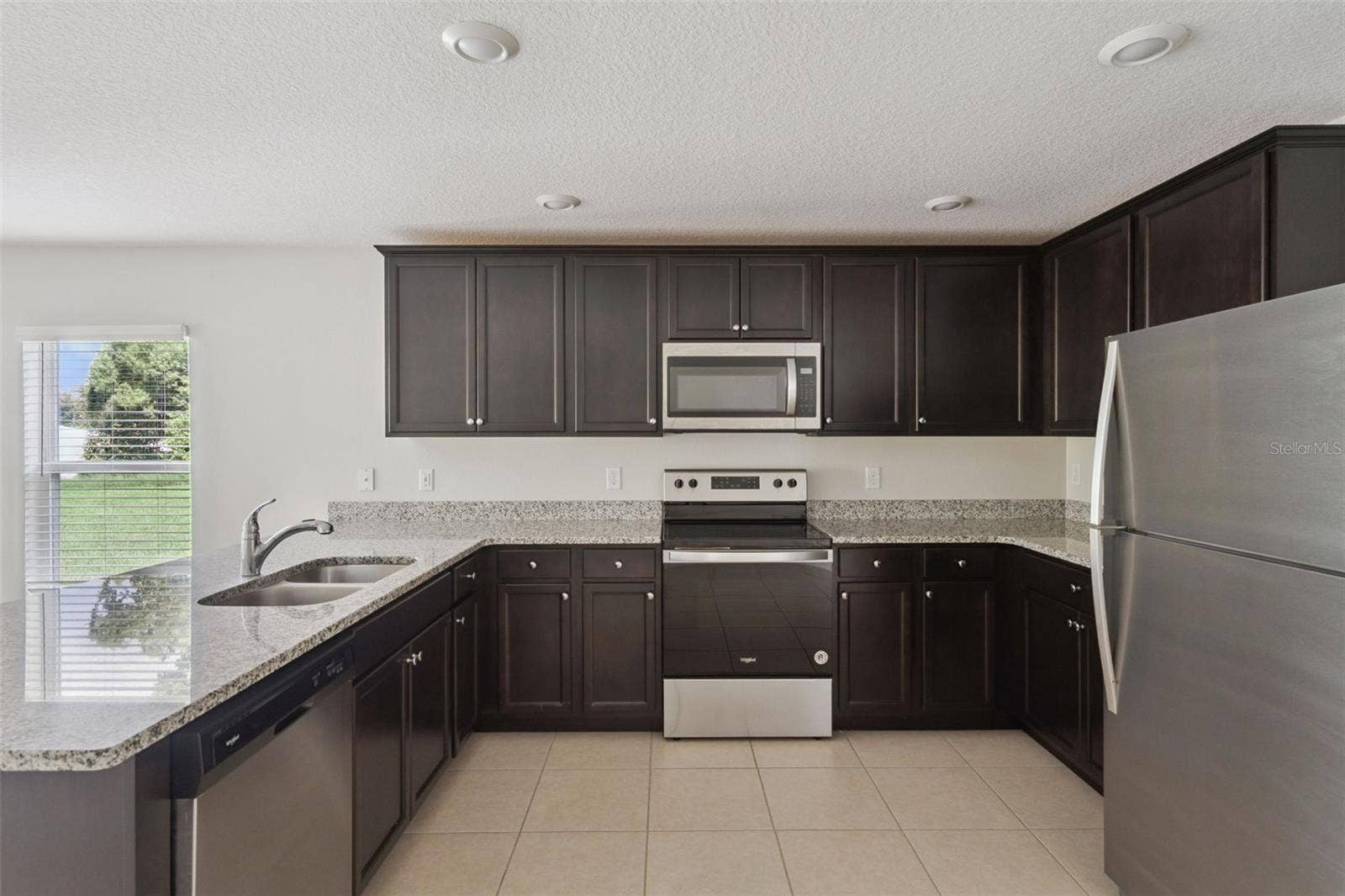1602 ORNE STREET, Mascotte, FL 34753