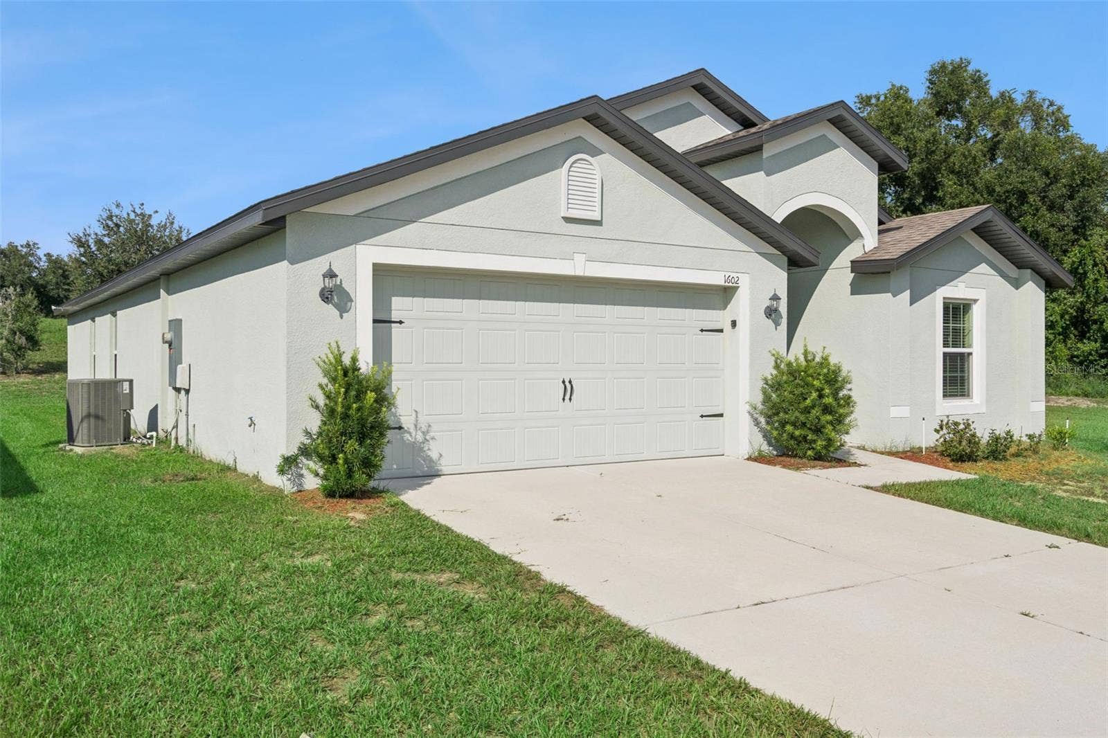 1602 ORNE STREET, Mascotte, FL 34753